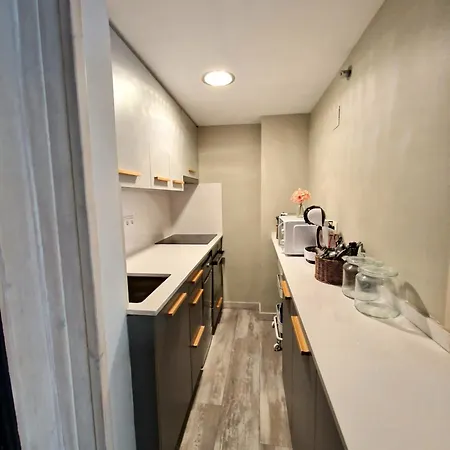 Tuca - Cozy Duplex With Private Parking Betren - *