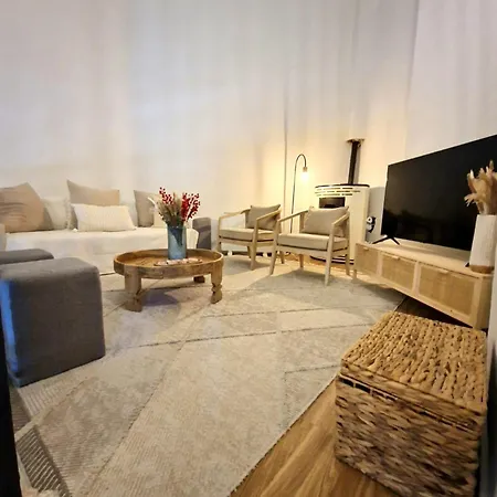 Appartement Tuca - Cozy Duplex With Private Parking Betren -